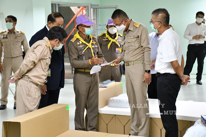 20210426-Governor inspects field hospitals-034.JPG